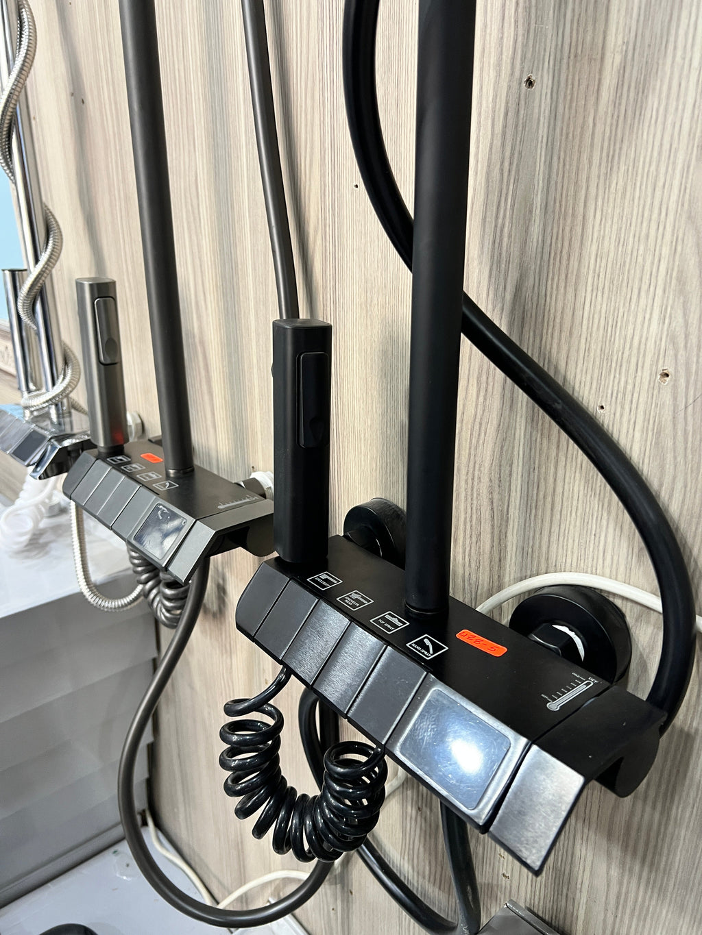 Colonne Piano Afficheur Thermostatique